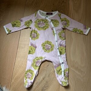 Milk barn footie artichokes 3-6 mo